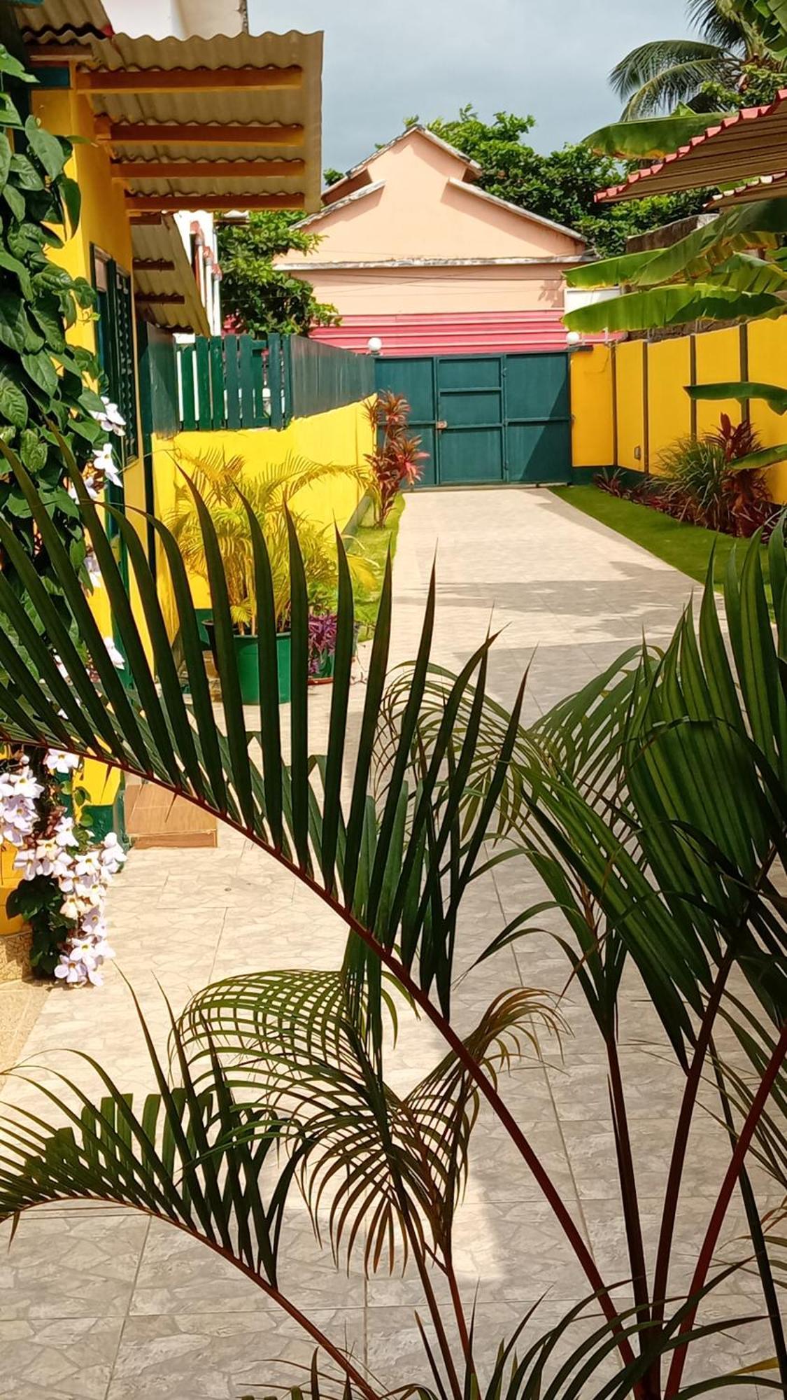 Bed and Breakfast Residencialdes Sao Tome Exterior foto